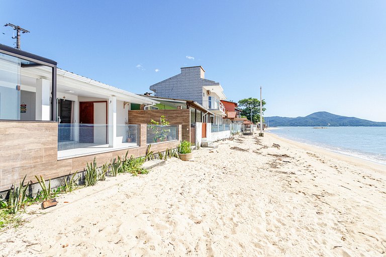 Casa pé na areia SC