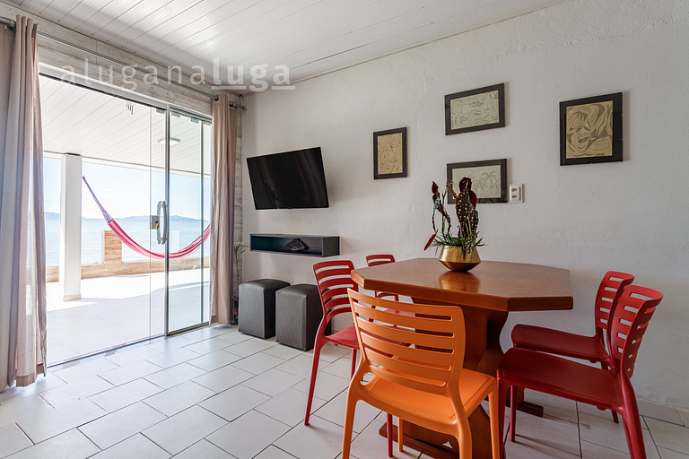 Casa pé na areia SC - Espaço completo