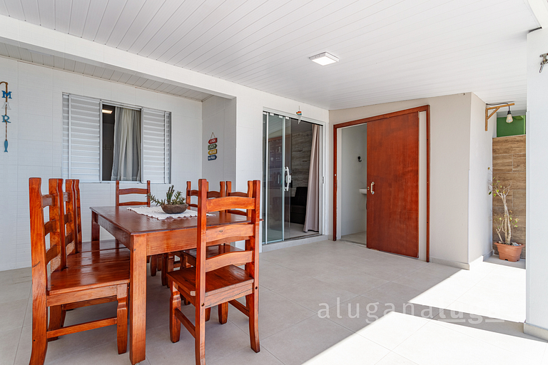 Casa pé na areia SC - Espaço completo