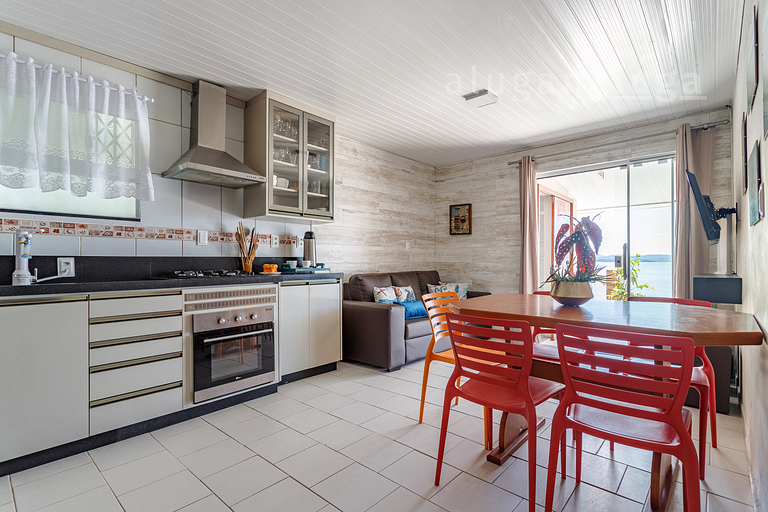 Casa pé na areia SC - Espaço completo