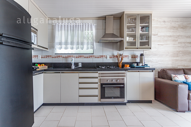 Beachfront House SC – Complete Space