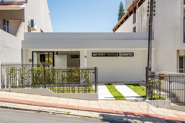 Refúgio Confortável com Piscina/no centro