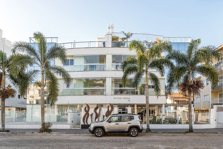 Cobertura Exclusiva - Jacuzzi e praia á 400m