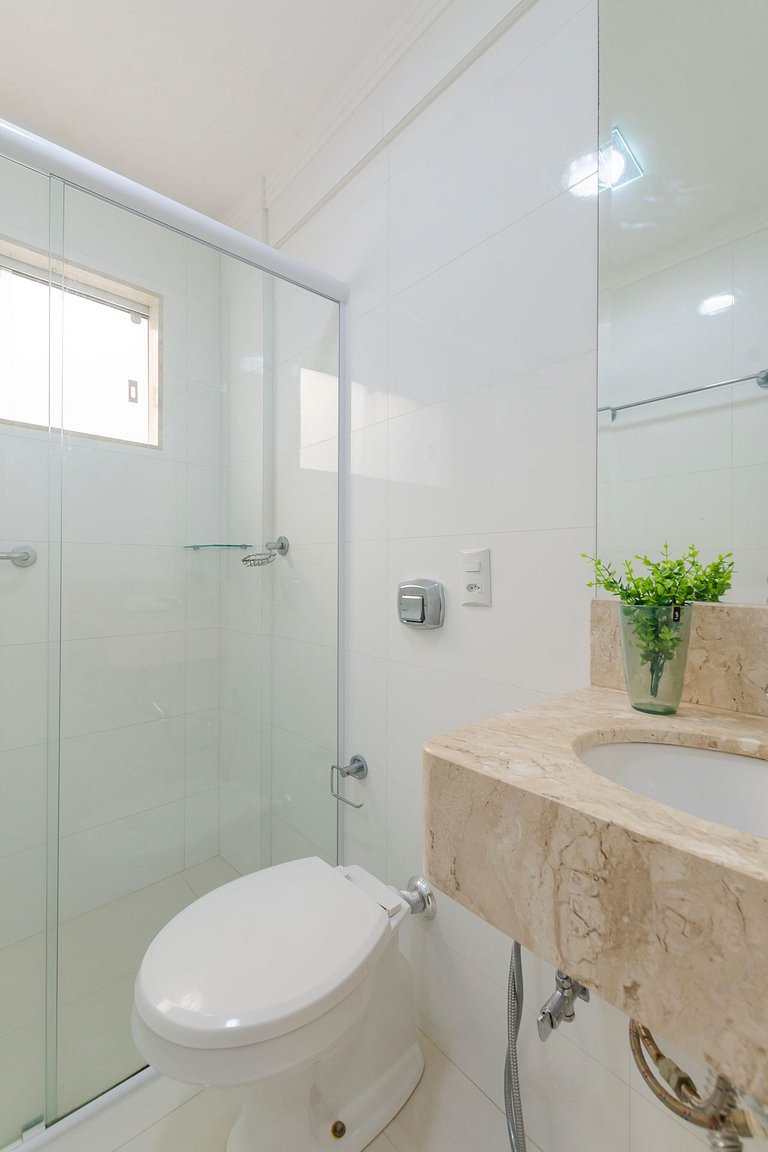 Apartamento pé na areia – 1 min da Praia Central