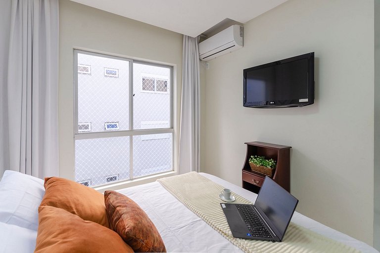 Apartamento pé na areia – 1 min da Praia Central