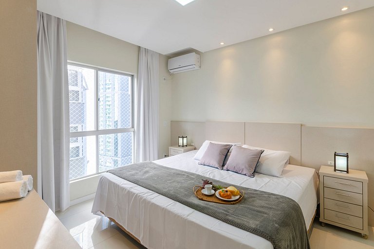 Apartamento pé na areia – 1 min da Praia Central