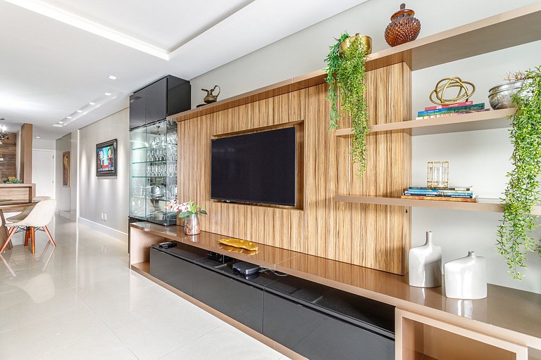 Apartamento de Luxo com Piscina no Centro