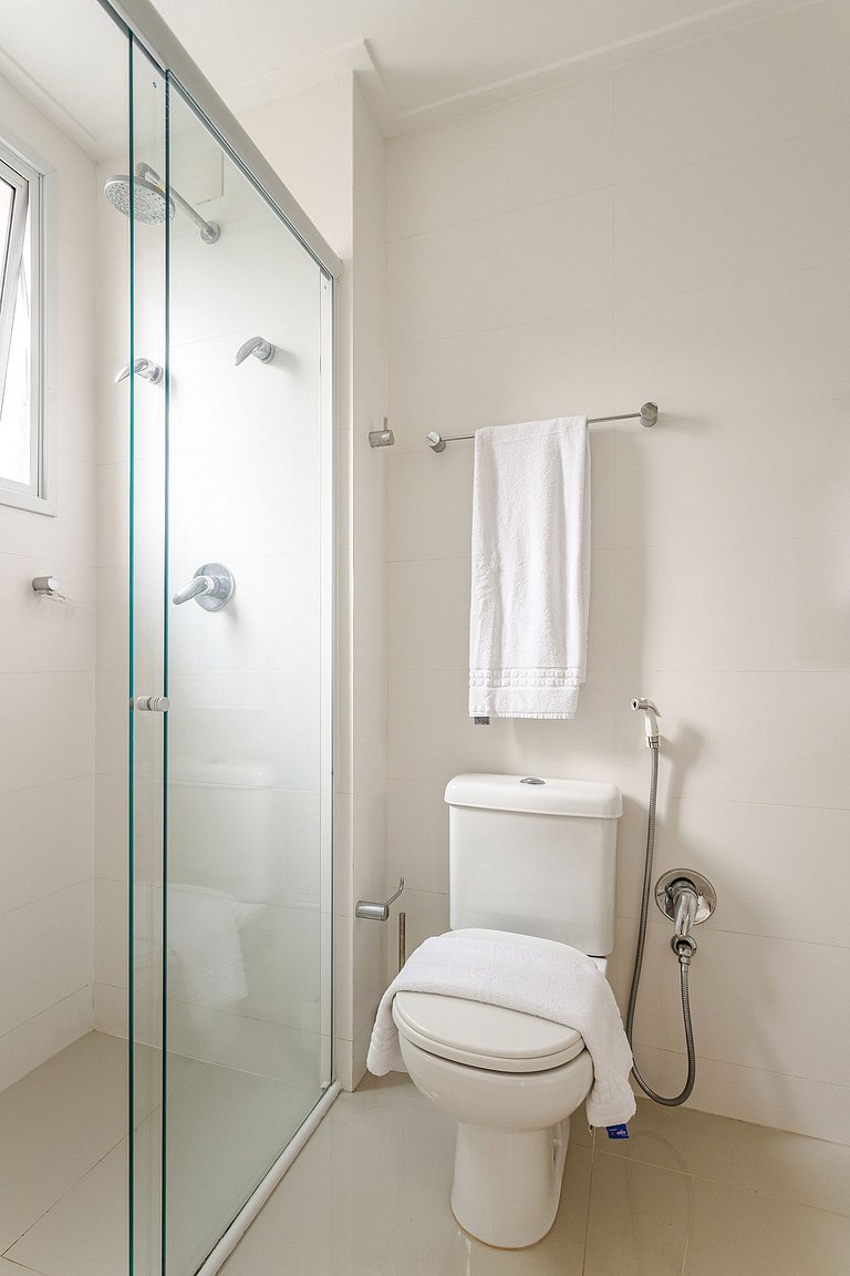 Apartamento de Luxo com Piscina no Centro