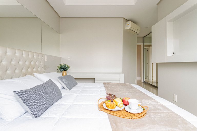 Apartamento de Luxo com Piscina no Centro