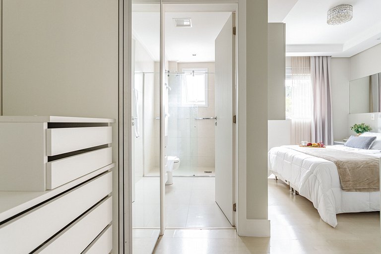 Apartamento de Luxo com Piscina no Centro