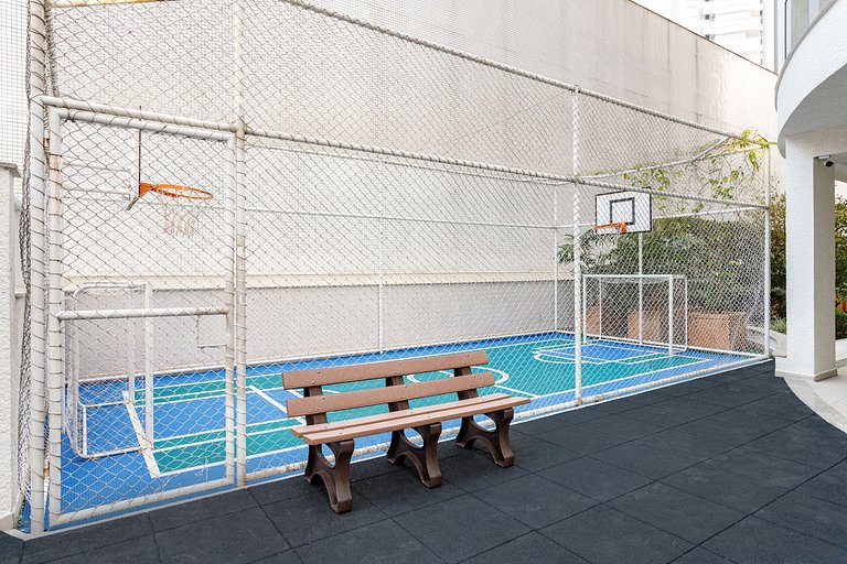 Apartamento de Luxo com Piscina no Centro