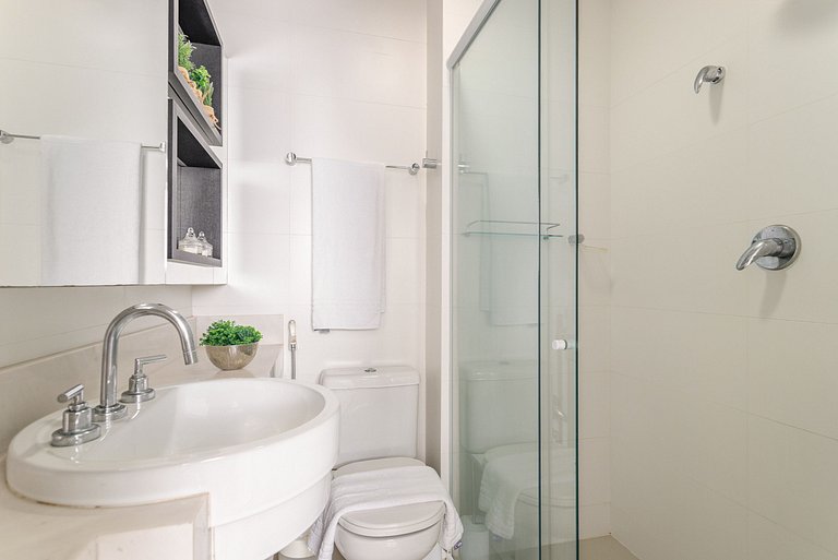 Apartamento de Luxo com Piscina no Centro