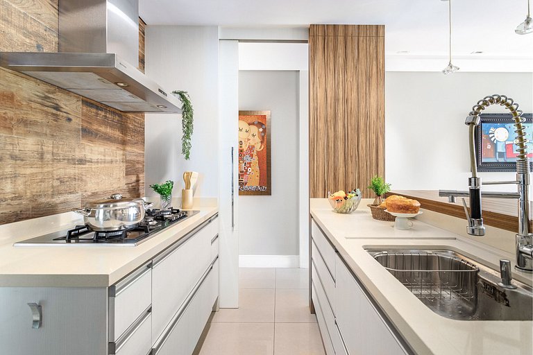Apartamento de Luxo com Piscina no Centro