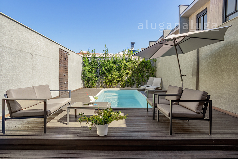 Retraite de Luxe – Piscine & Jacuzzi