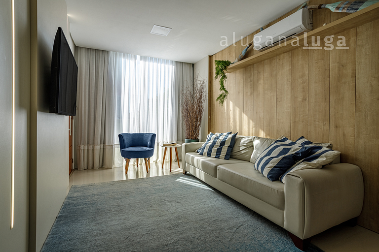 Luxury Retreat – Pool & Jacuzzi