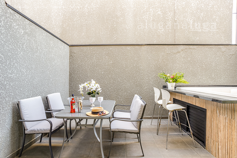 Maison Spa de Luxe – Piscine et Jacuzzi