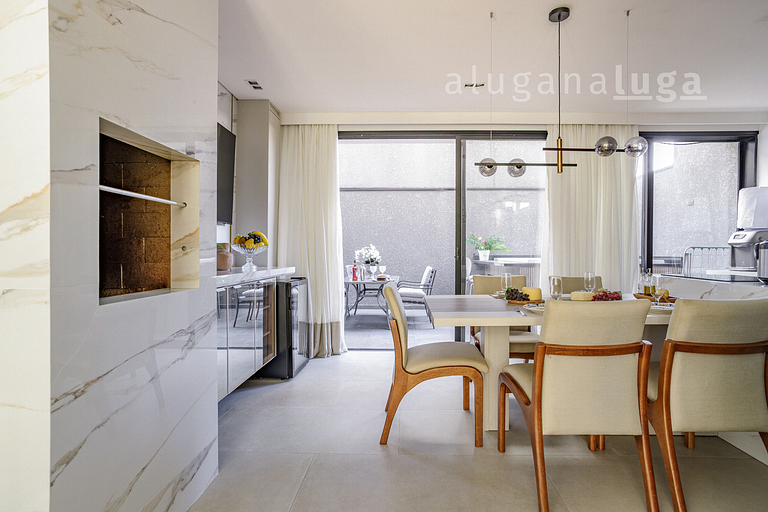 Casa Spa de Lujo – Piscina y Jacuzzi