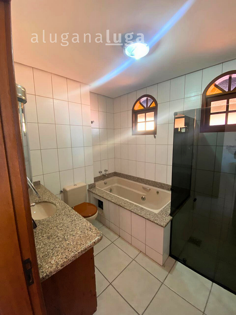 Casa Espaçosa com Vista para o Mar