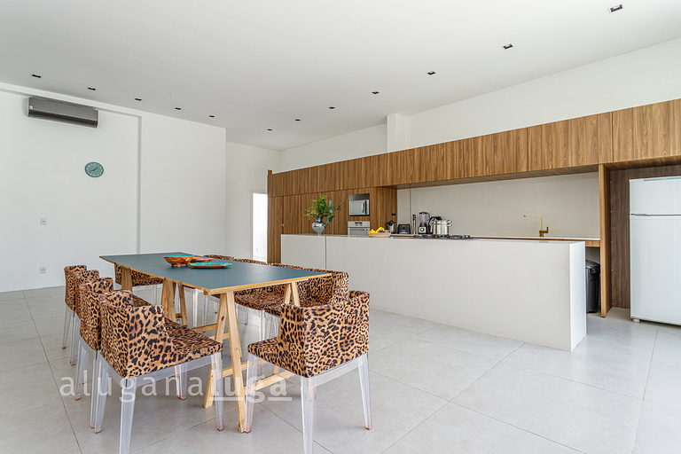 Refugio Cómodo con Piscina/Centro