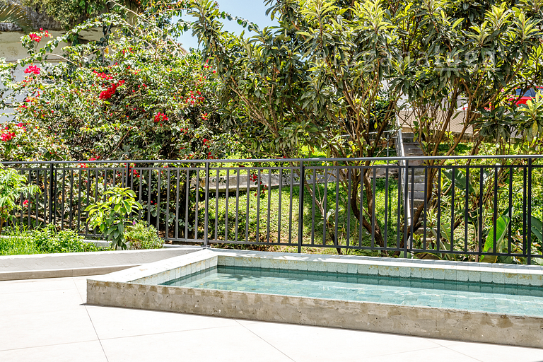 Refugio Cómodo con Piscina/Centro