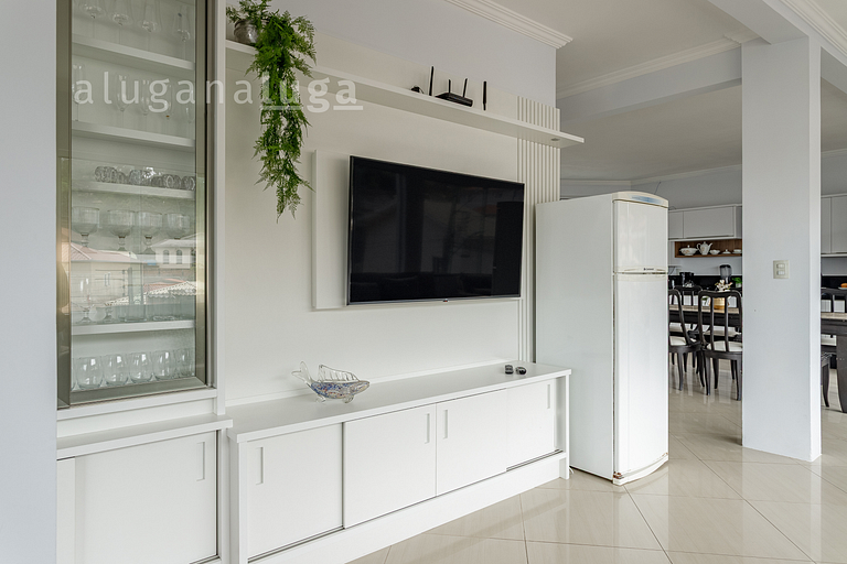 Casa ampla a 400m da praia – Conforto e lazer