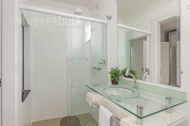 Casa ampla a 400m da praia – Conforto e lazer