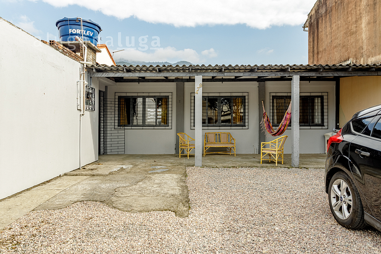 Beachside Retreat – Peace & Comfort