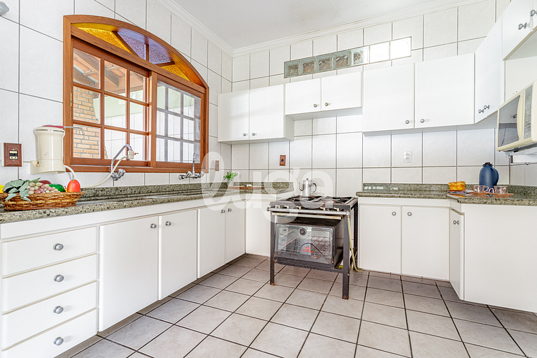 Casa Espaçosa com Vista para o Mar