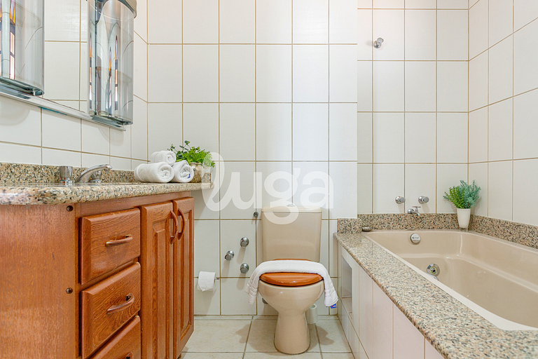 Casa Espaciosa con Vista al Mar