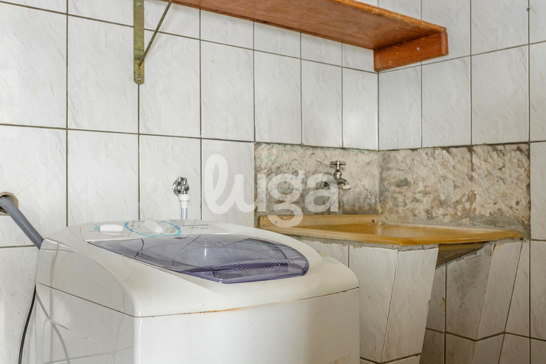 Spacious House with Sea View