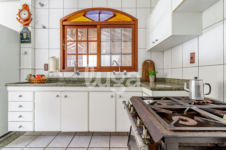 Casa Espaçosa com Vista para o Mar