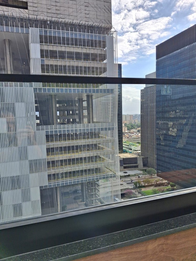 Apto bem localizado no RJ