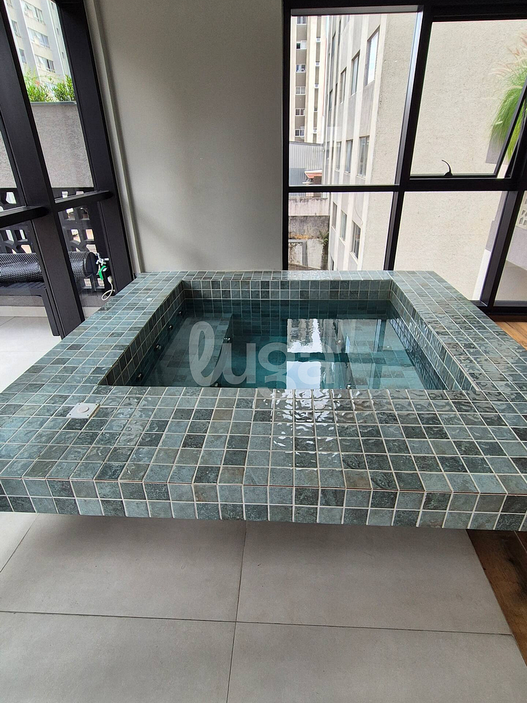 Centro Curitiba: Design, Conforto e Lazer.