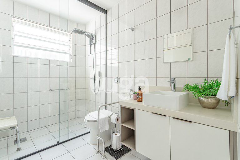 Centro Floripa: Apartamento Amplio y Completo