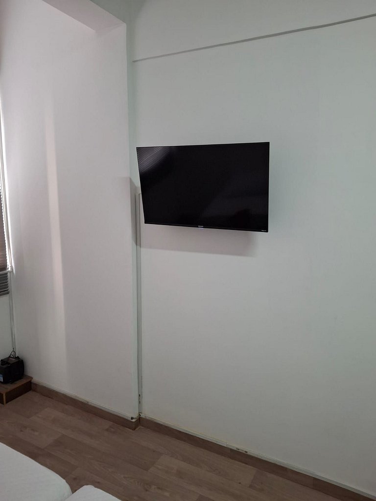 Apto bem localizado no RJ