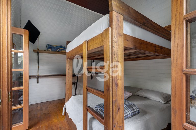 Low Suite – Among the Forests of Gramado