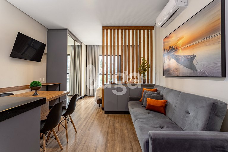 Estudio con Piscina en la Terraza – a 900m de la P