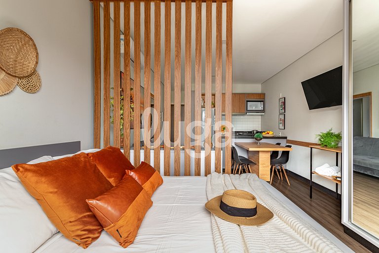 Studio c/ piscina no terraço 900m da praia