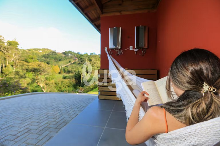 Casa Chalé | Refúgio Romântico com Vista e Jacuzzi