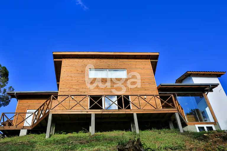 Casa Chalé | Refúgio Romântico com Vista e Jacuzzi