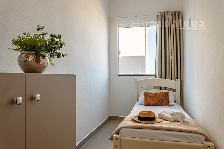 LUGA: Oceanfront Escape | Ocean Breeze