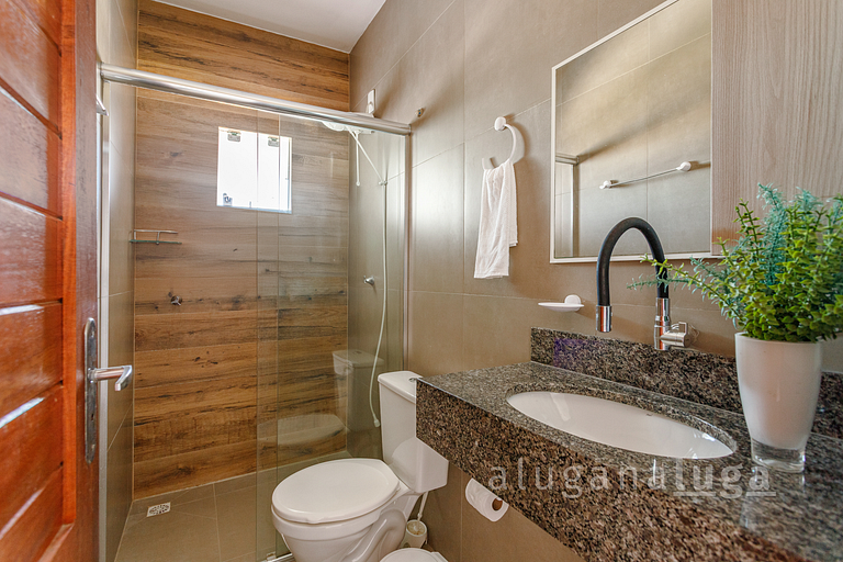 LUGA: Oceanfront Escape | Ocean Breeze