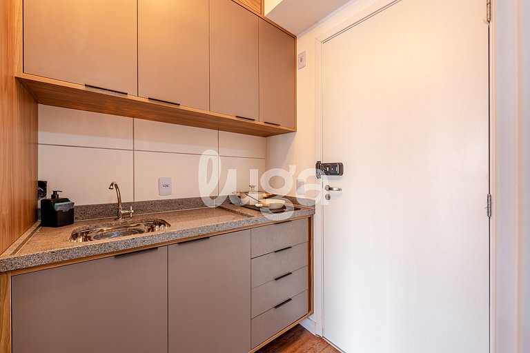 LUGA : Refuge Urbain | Studio Liberdade & Confort