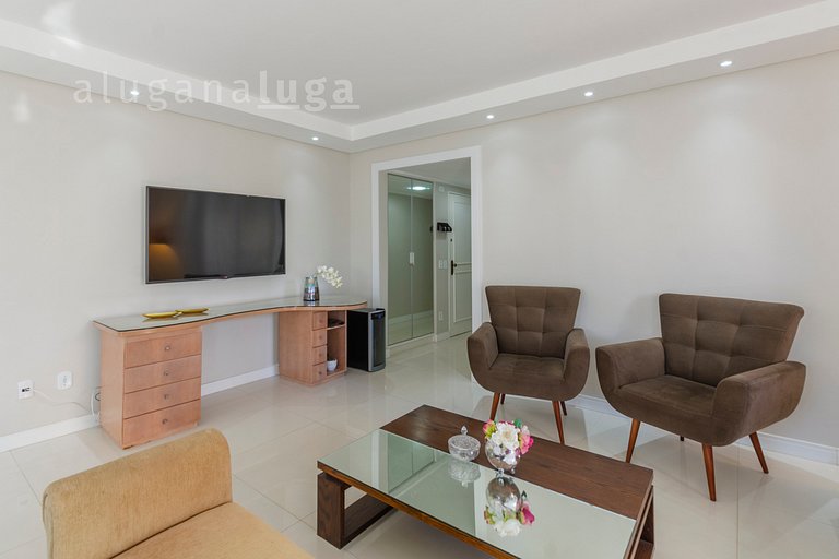 Oceanfront BC | High Standard & Comfort