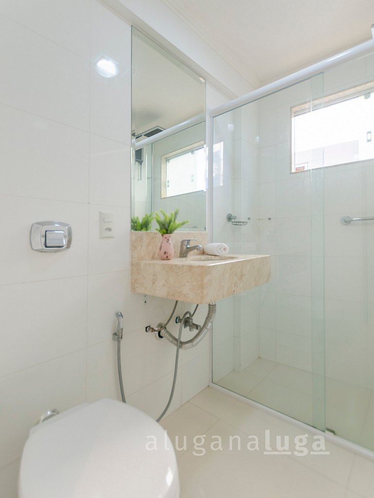 Oceanfront BC | High Standard & Comfort