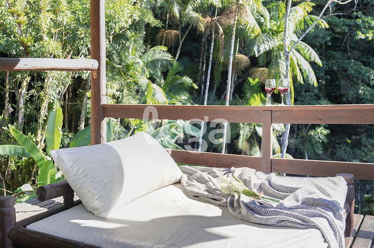 Four Seasons Farm | Peace & Nature Retreat