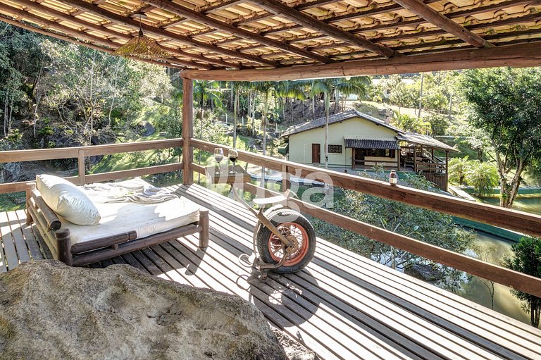 Four Seasons Farm | Peace & Nature Retreat