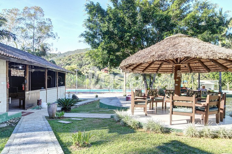 Four Seasons Farm | Peace & Nature Retreat