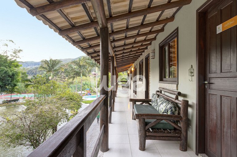 Four Seasons Farm | Peace & Nature Retreat