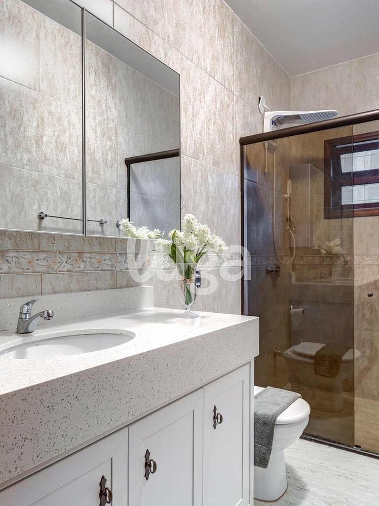 Four Seasons Farm | Peace & Nature Retreat